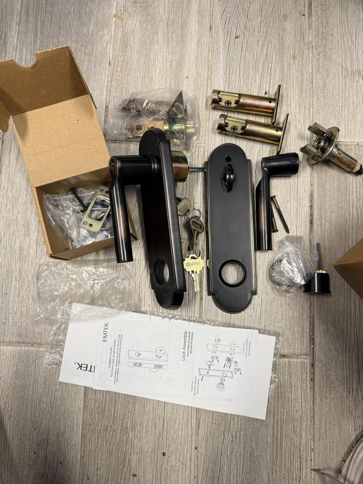 Emtek 5318US10B Annapolis Entry Lock w/Hanover Lever Right Handed-Bronze