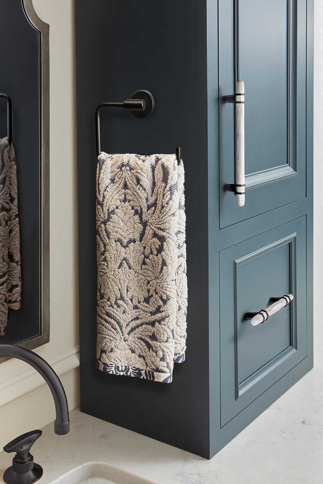 Amerock BH26541MB | Matte Black Towel Bar | 6-7/16 in Length Towel Holder