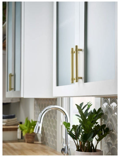Jeffrey Alexander 5128SN Key Grande 6.62 in Bar Cabinet Pull Satin Nickel