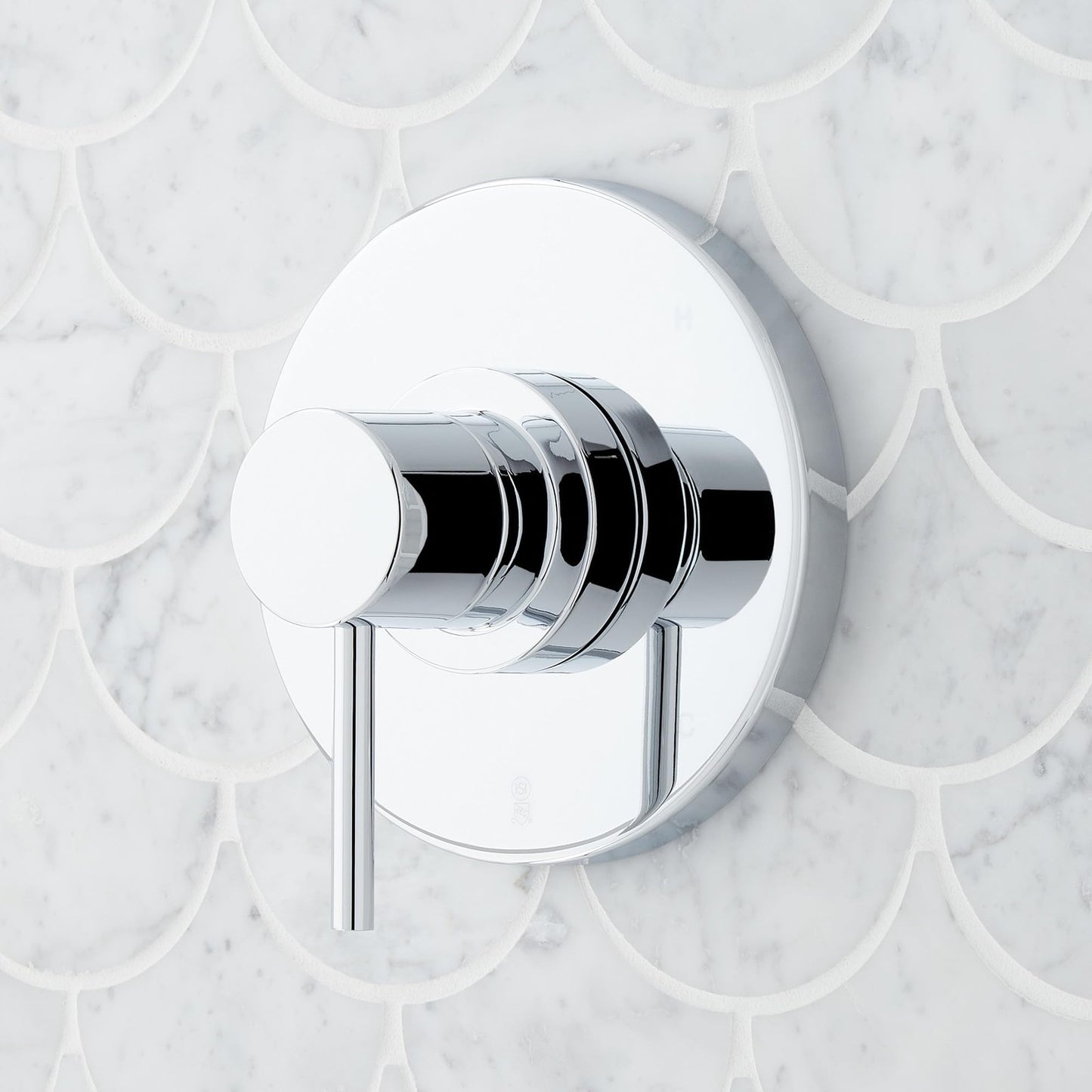 Signature Hardware SHTS73BG Lexia 6-7/8" Integrated Diverter Tub Spout Gold