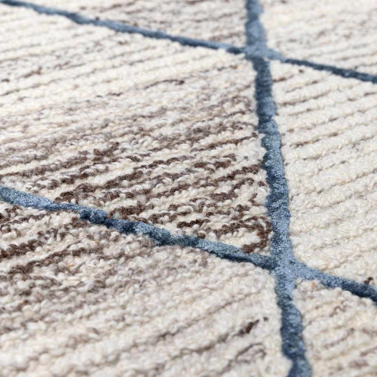 The Helion Rug - view 11