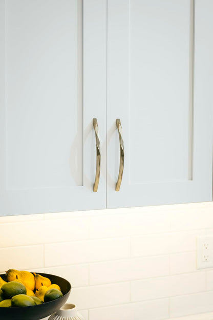Hickory Hardware 1 Unit Solid Core Kitchen Cabinet Pulls 3 Inch Hole Center