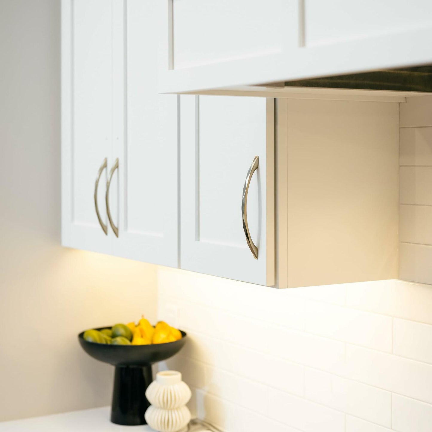Hickory Hardware 1 Unit Solid Core Kitchen Cabinet Pulls 3 Inch Hole Center